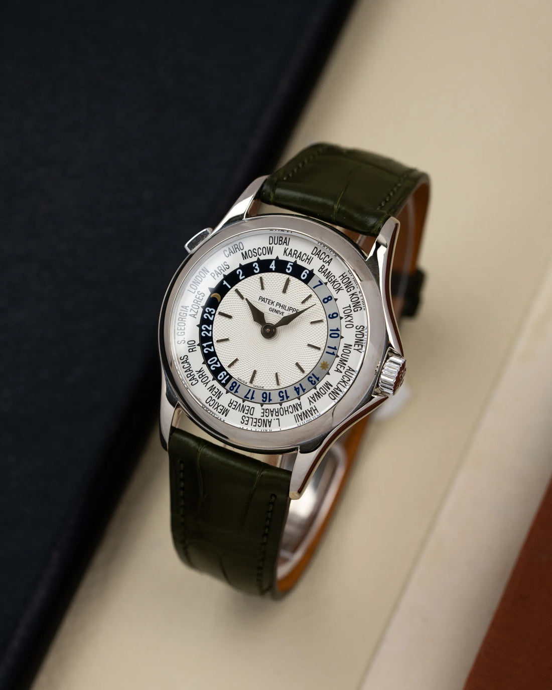 Patek Philippe World Time 5110G-001
