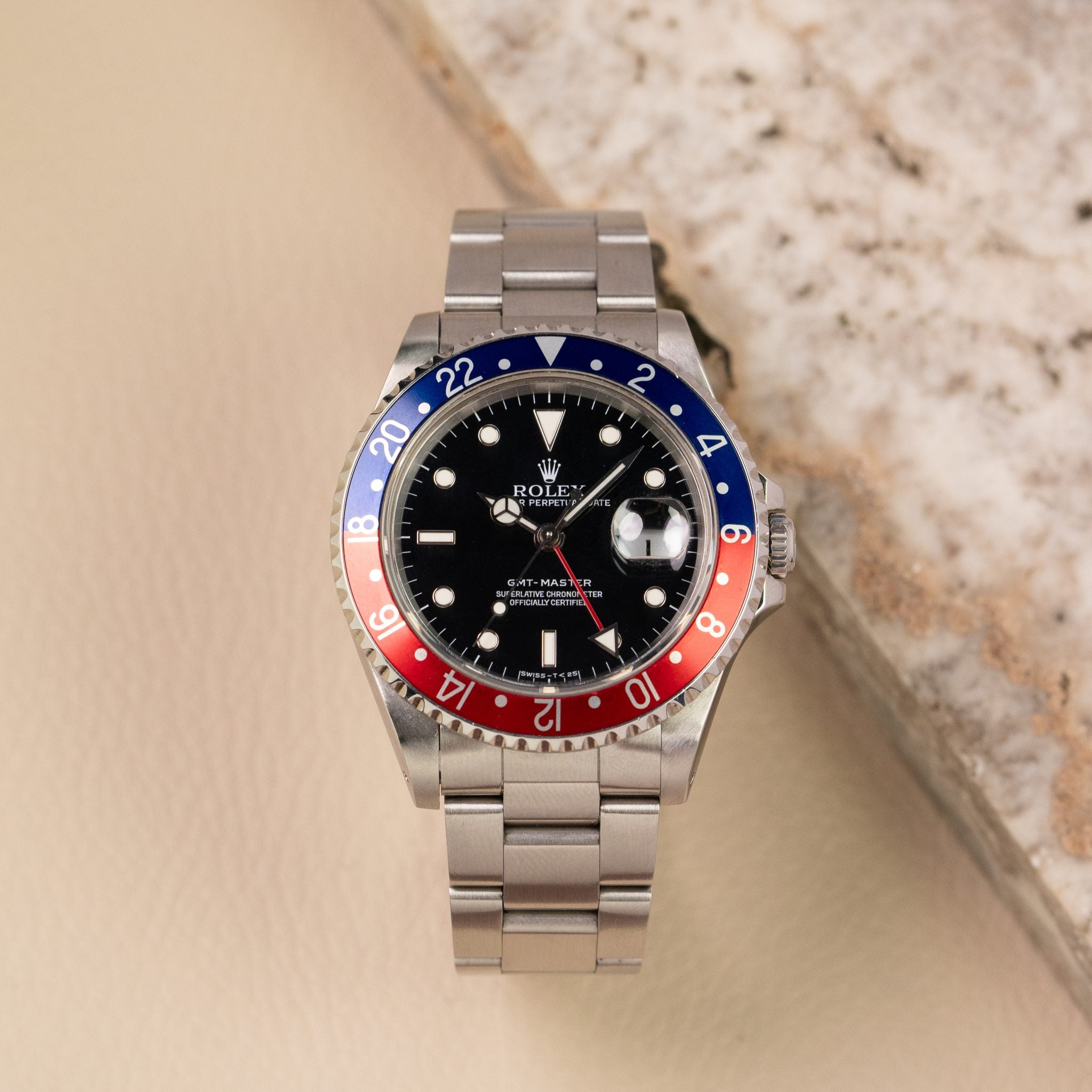 Rolex GMT- Master 16700 'Pepsi'